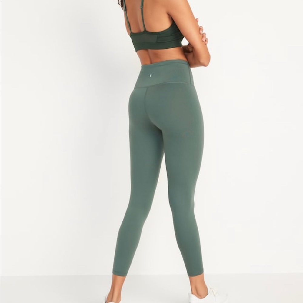 NWT Old Navy Medium Tall Leggings